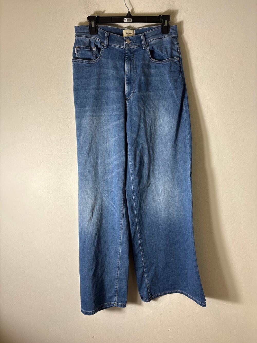 DL 1961 Medium Wash "Hepburn Wide Leg" Blue Jean Sz 32